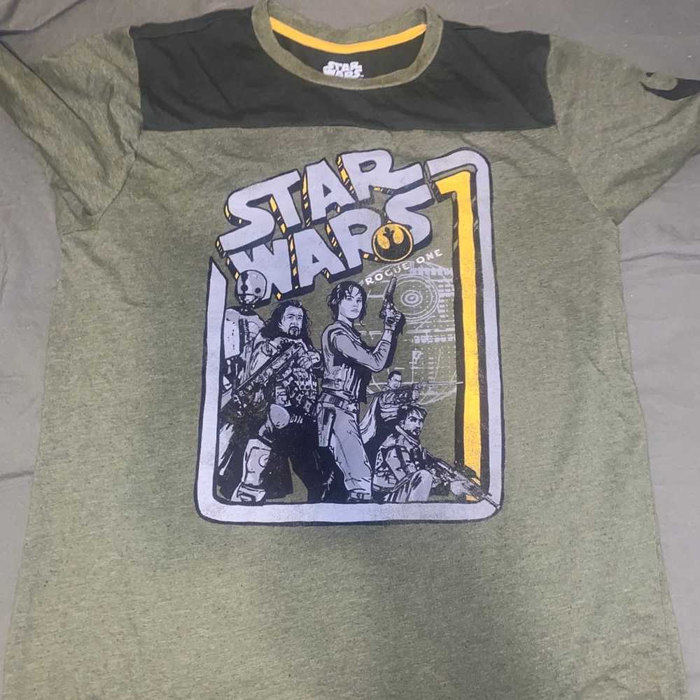 Star Wars collectible shirt - image 4