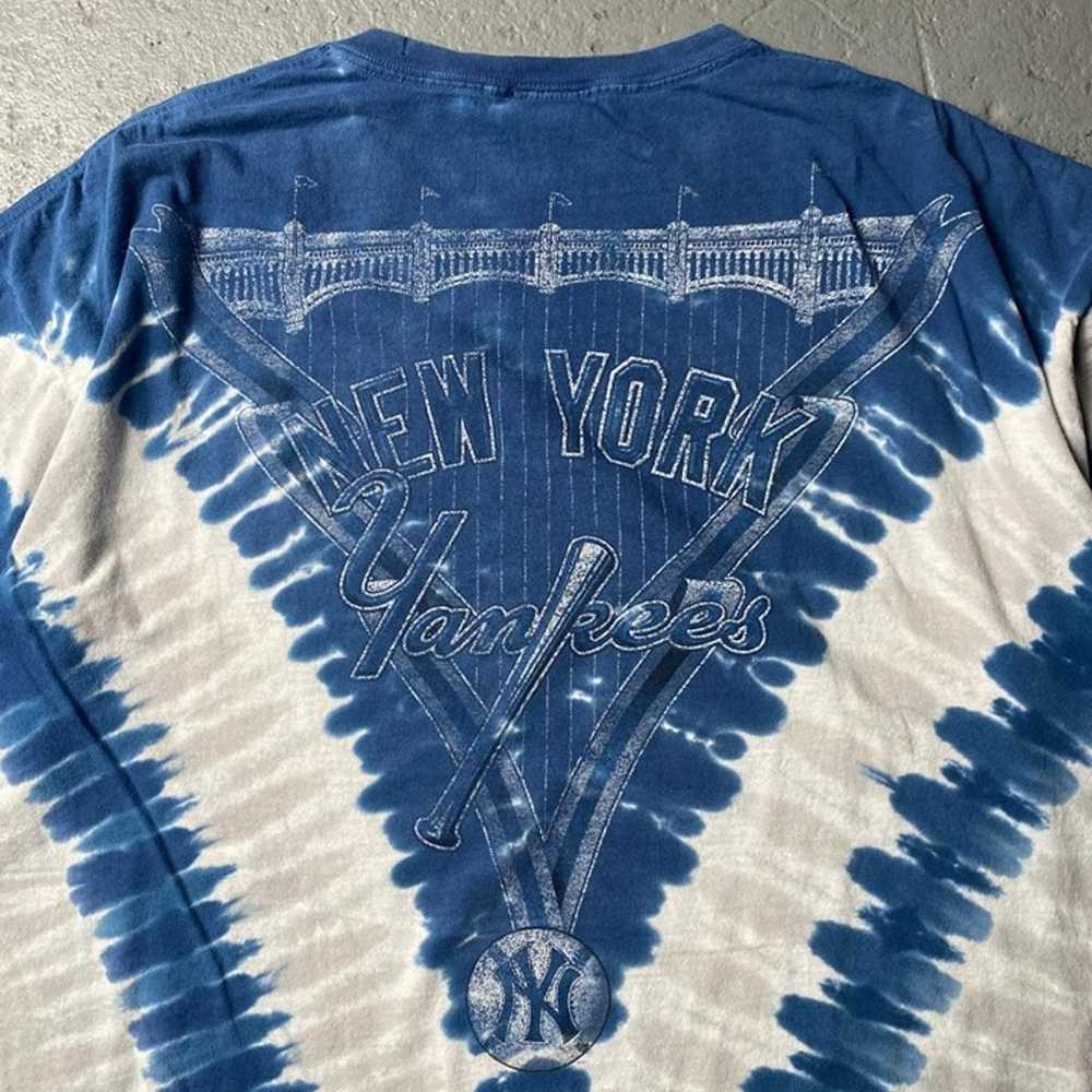 Vintage New York Yankees Liquid Blue Thrashed Gra… - image 4