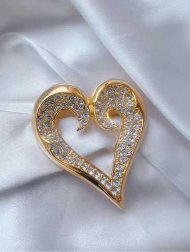 giant heart brooch - image 1