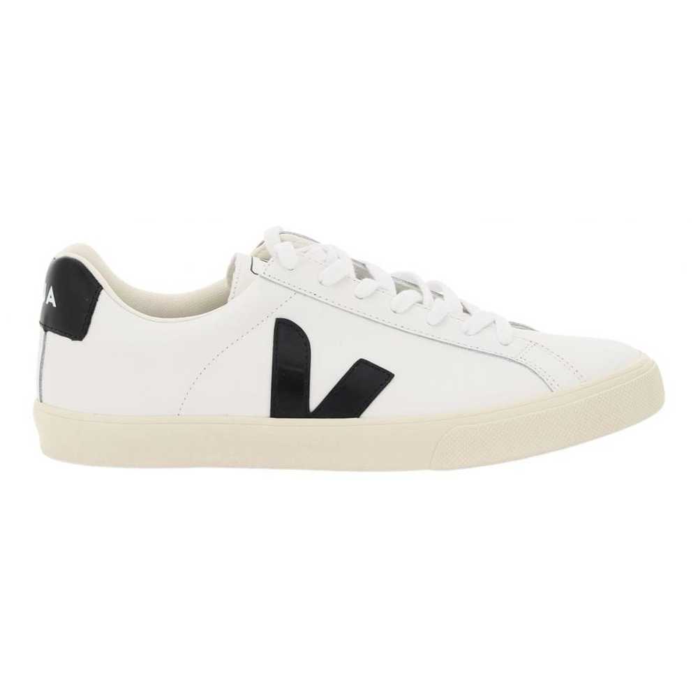 Veja Leather low trainers - image 1