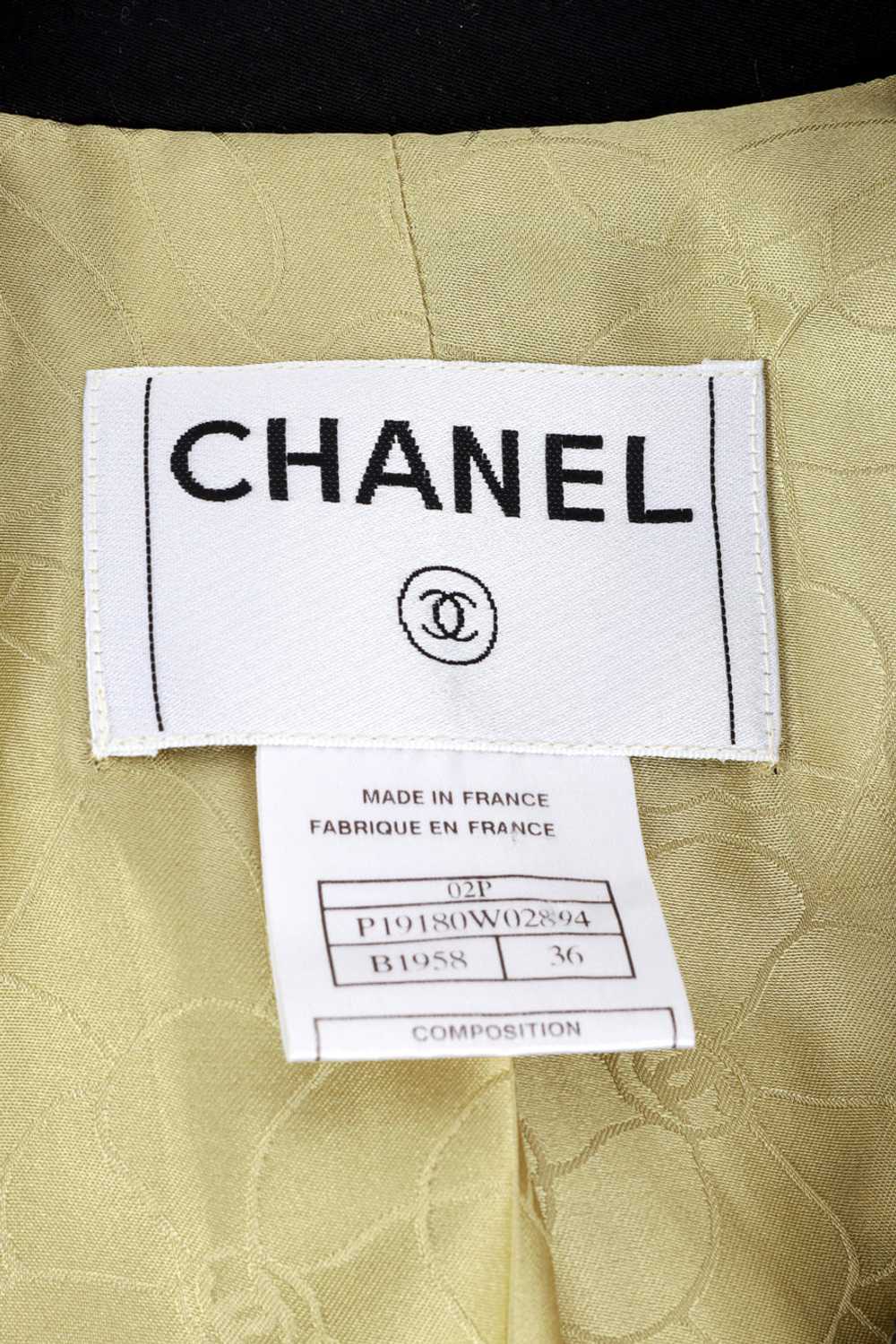 CHANEL 2002P Check Tweed Blazer - image 10