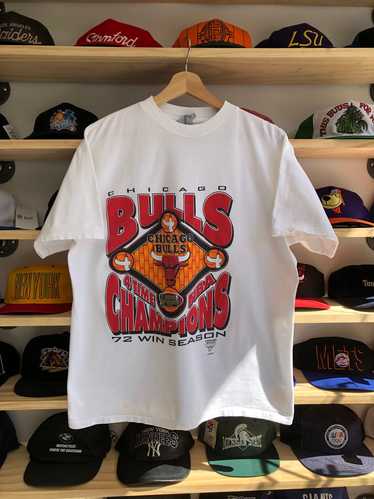 Vintage 1996 NBA Finals Chicago Bulls Champions Te