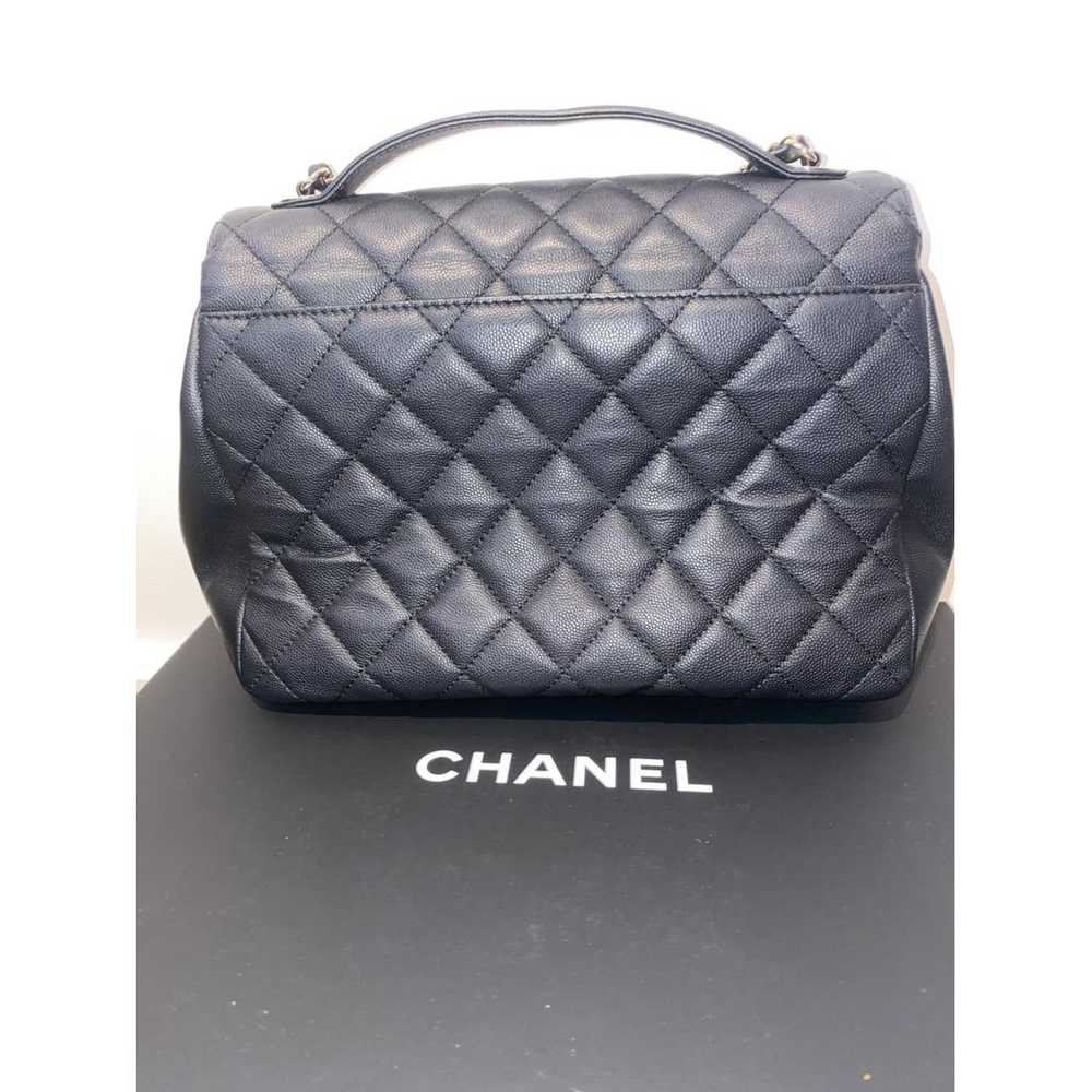 Chanel Business Affinity leather handbag - image 7