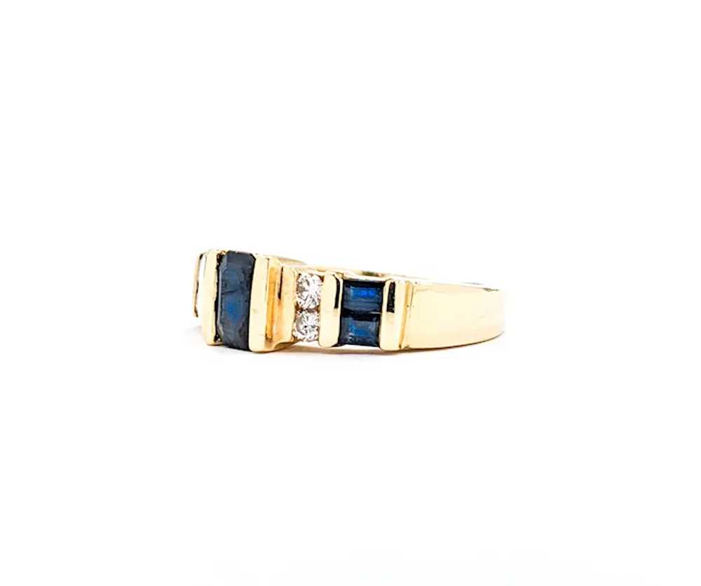 .65ctw Blue sapphire & Diamond Ring In Yellow Gold - image 4