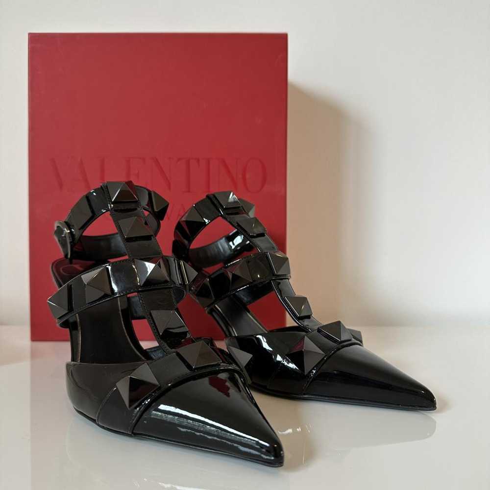 Valentino Garavani Rockstud leather heels - image 3