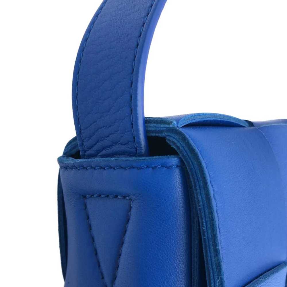 Bottega Veneta Cassette leather crossbody bag - image 10