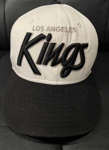 Vintage Vintage LA Kings New Era Signed Autographe