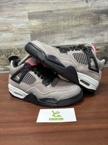 Jordan Brand × Nike Jordan 4 Taupe Haze Size 5y
