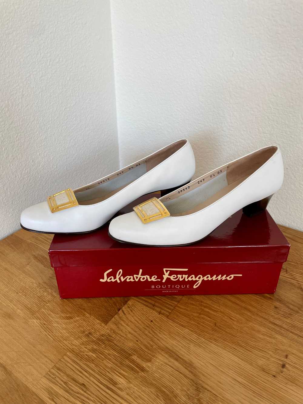 Vintage Ferragamo Pumps - image 1