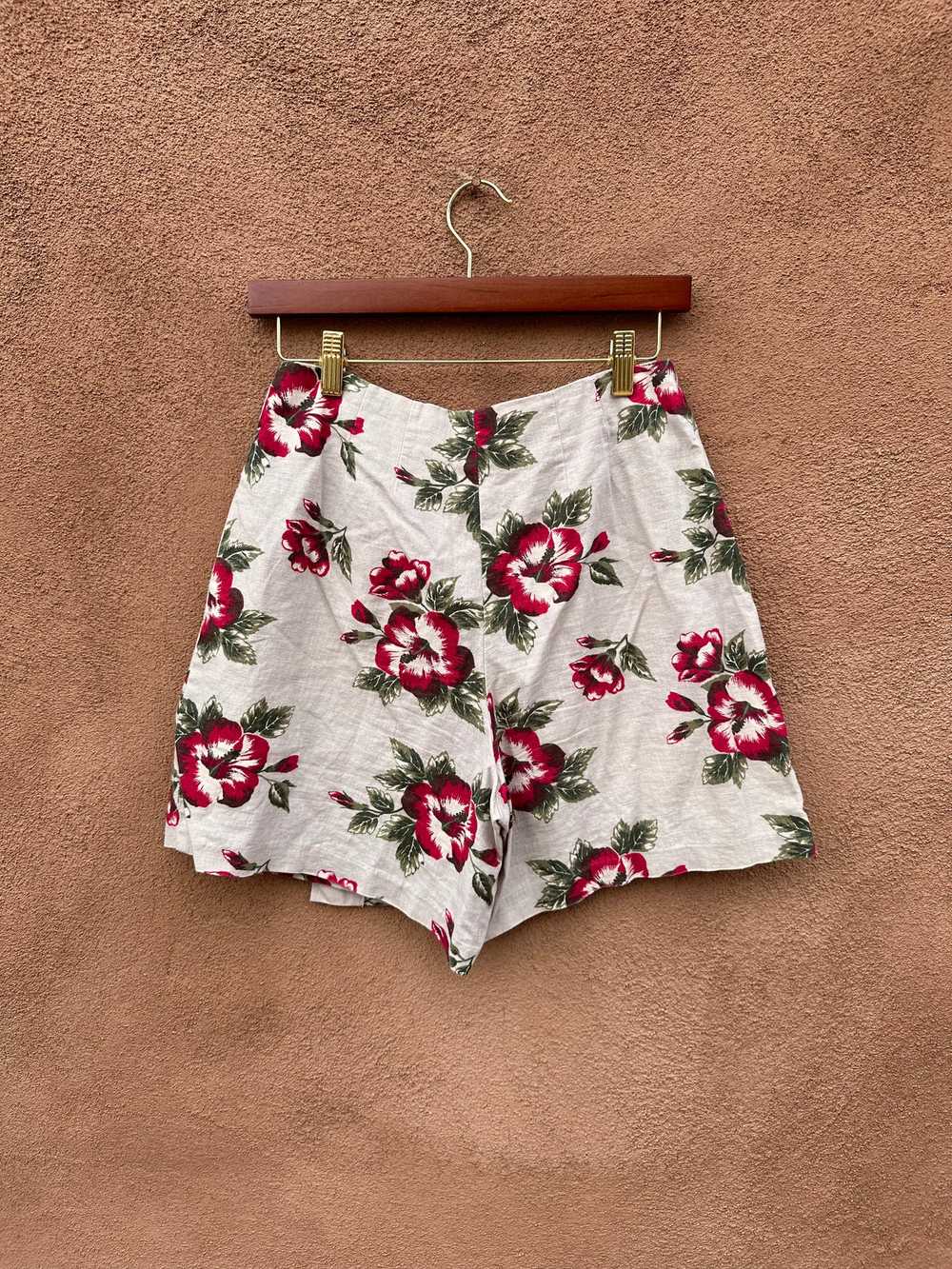 Kathie Lee Linen/Cotton Hibiscus Skort - image 2