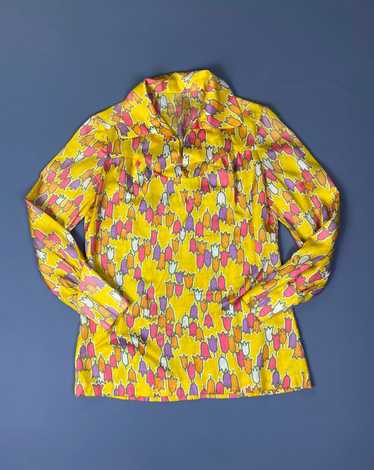 ADORABLE! 1960S PASTEL TULIP PRINT SILKY BLOUSE