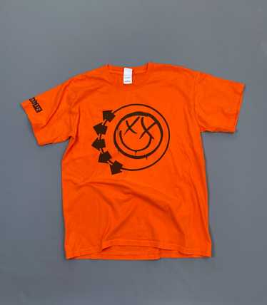 BLINK 182 – SMILE LOGO GRAPHIC BAND T-SHIRT