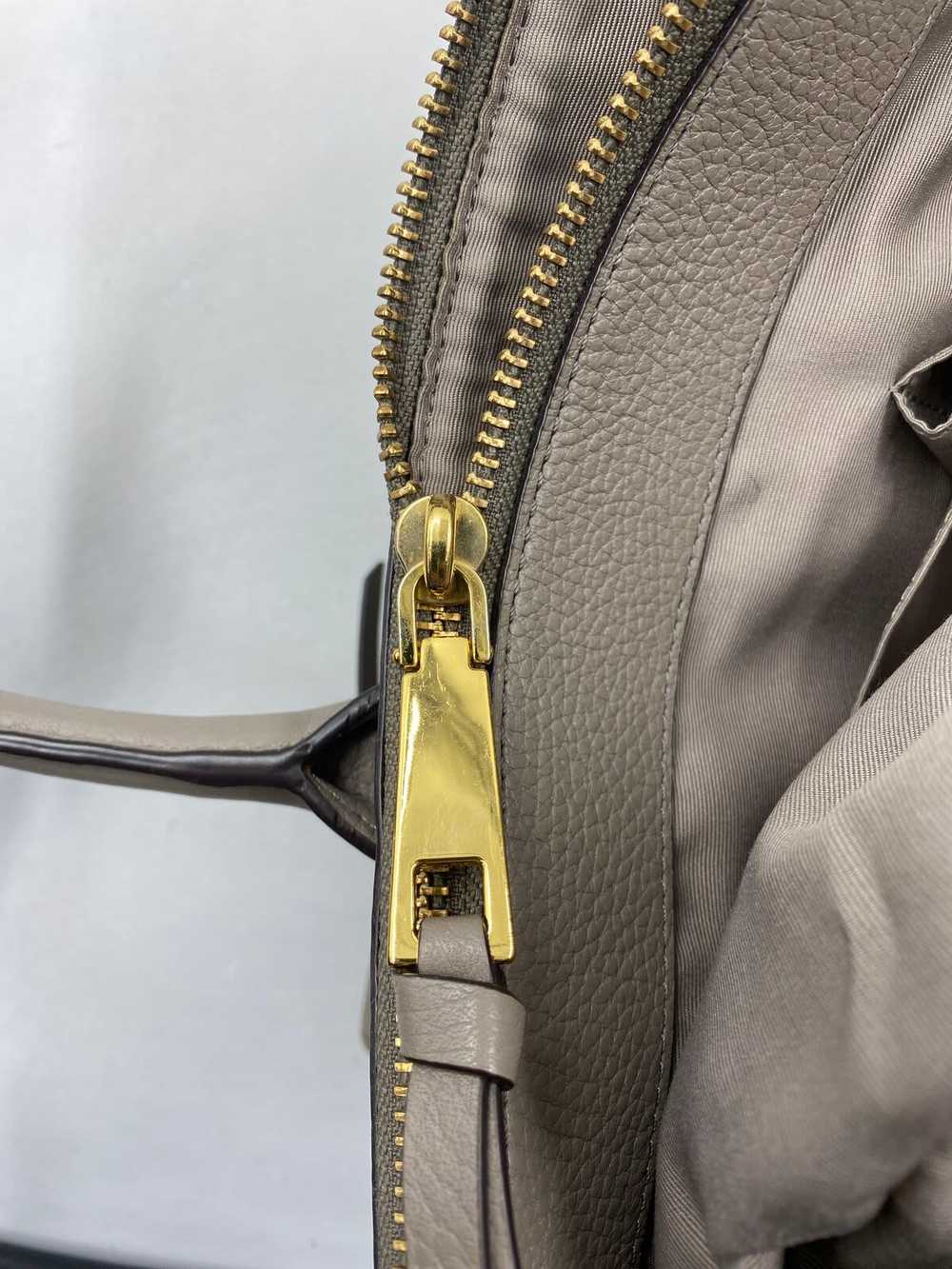 Marc Jacobs Tan Handbag - image 7