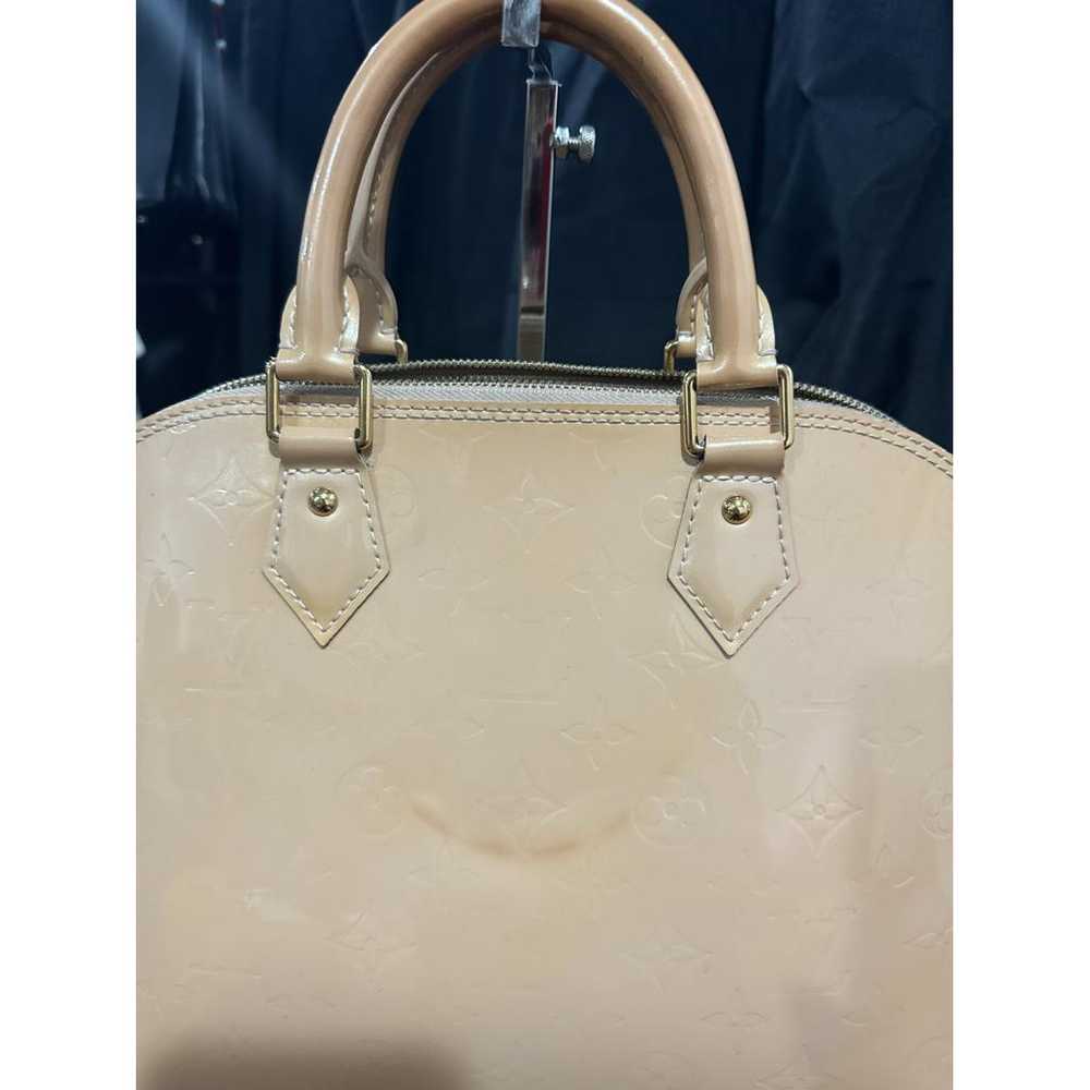 Louis Vuitton Alma patent leather handbag - image 4