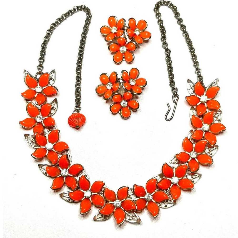 VINTAGE Necklace Earrings Set Coral Thermoset Luc… - image 1