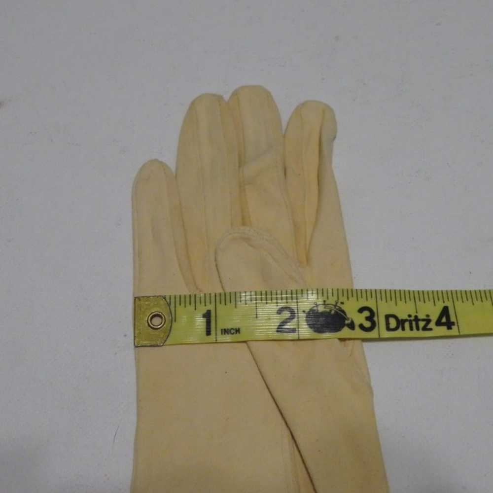 Vintage Dents English Leather Doeskin Gloves Size… - image 4