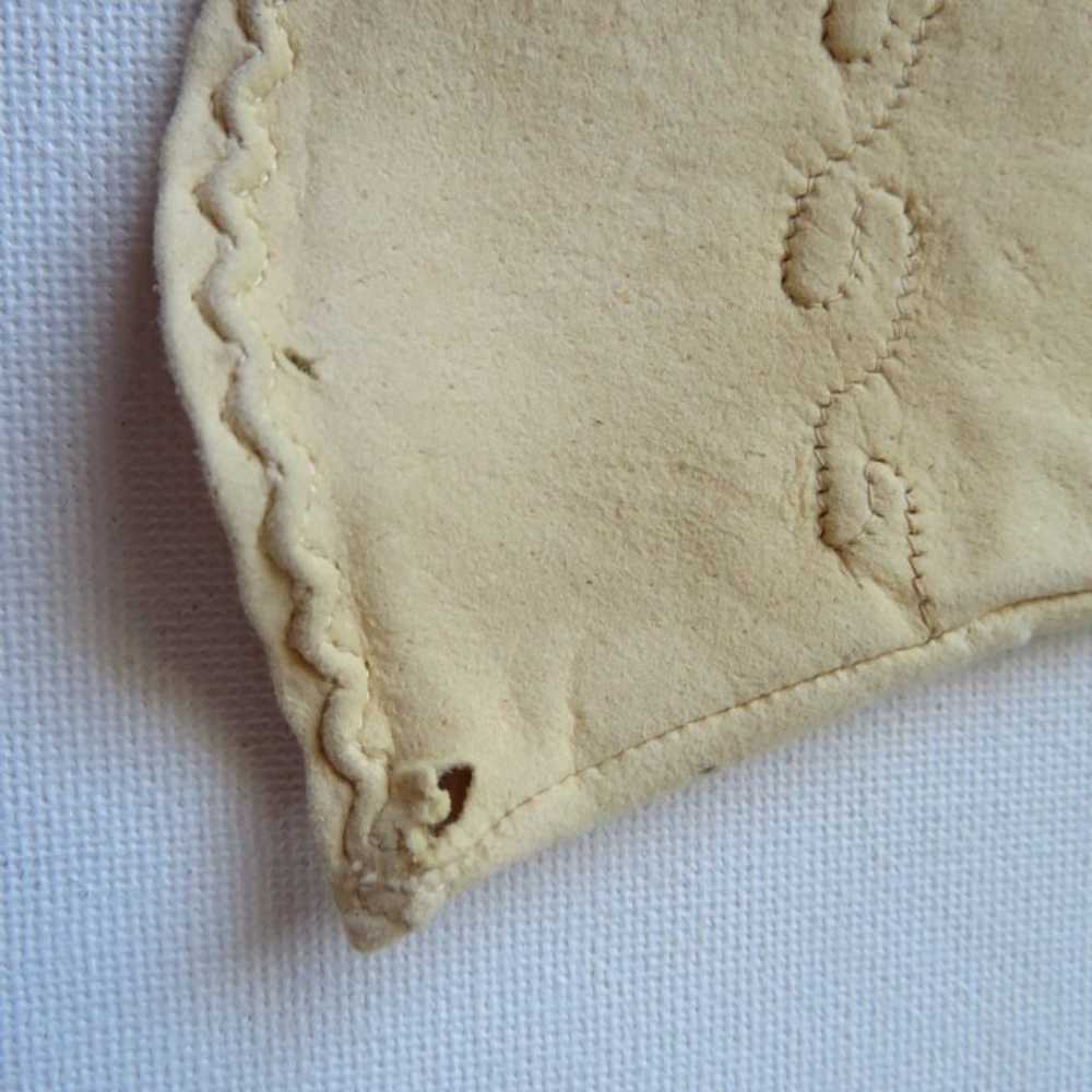 Vintage Dents English Leather Doeskin Gloves Size… - image 8
