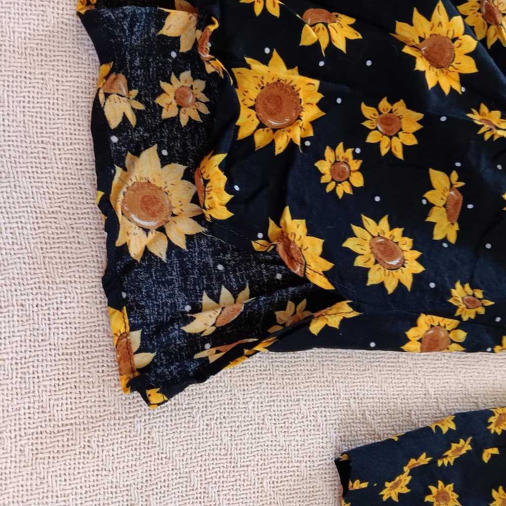 Petite Sophiaticate sunflower print top vintage - image 4