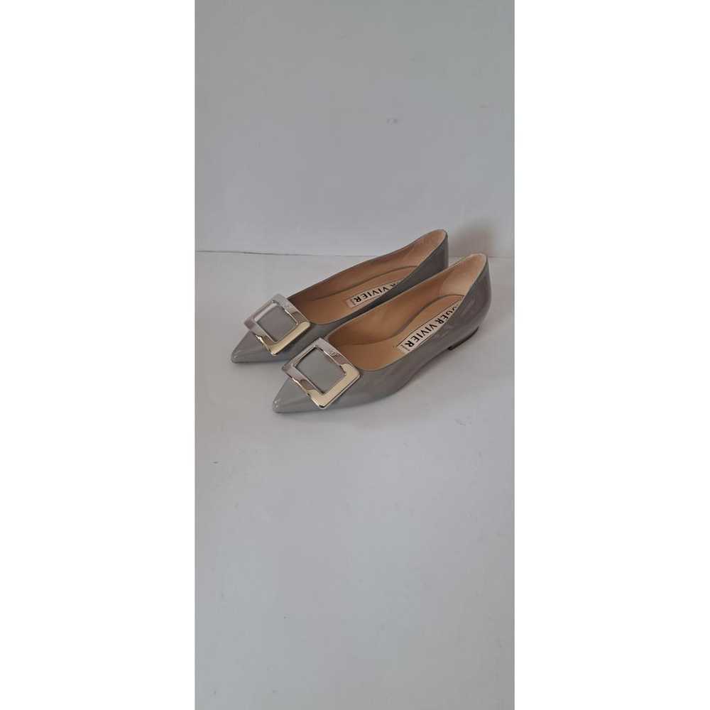 Roger Vivier Gommetine patent leather ballet flats - image 3