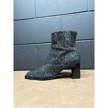 Other Naturalizer Dixie Gray Snake Skin Square Toe