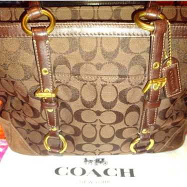 Coach Signature Gallery Tote- Style #10384