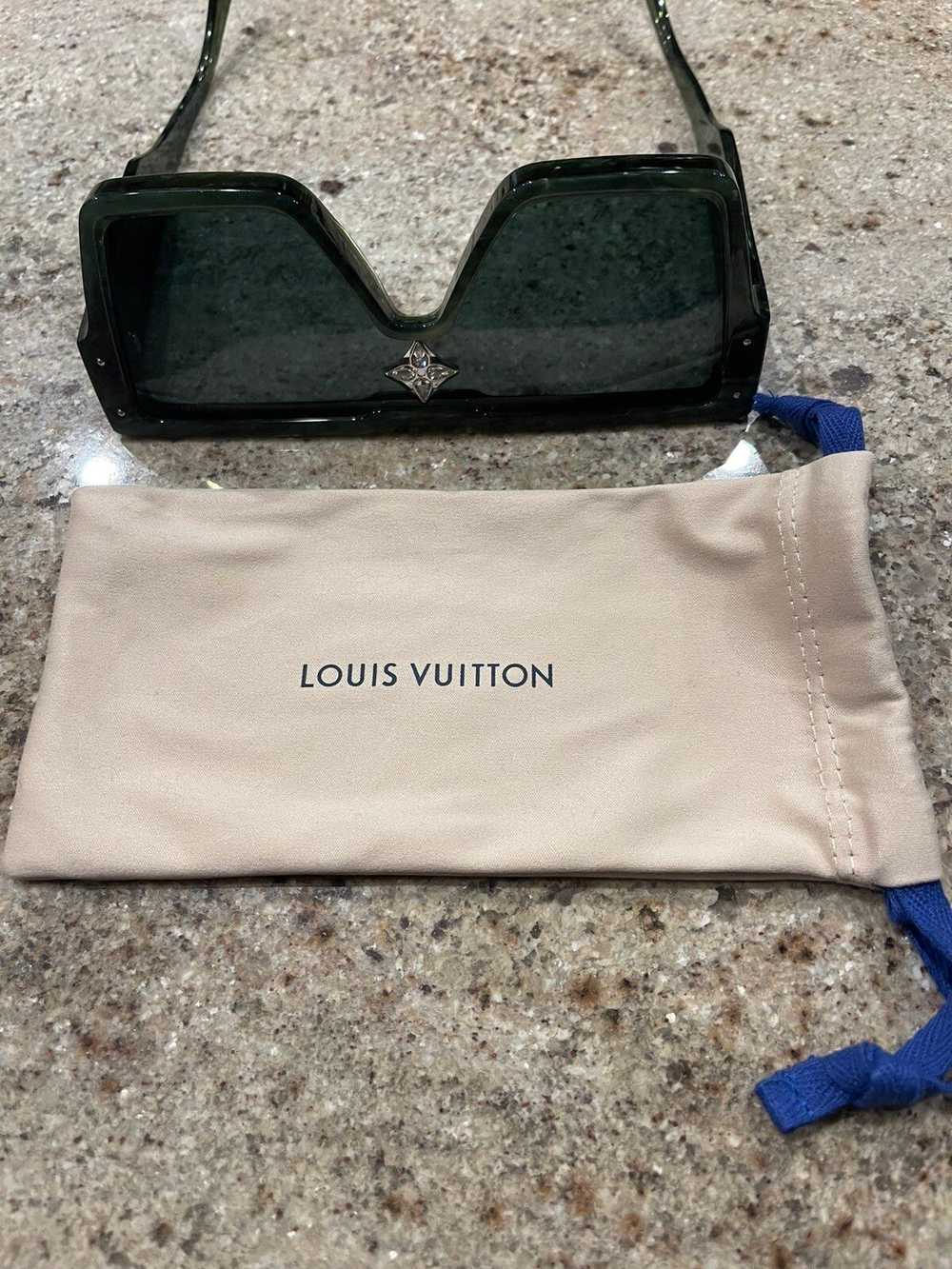 Louis Vuitton Louis Vuitton cyclone - image 3