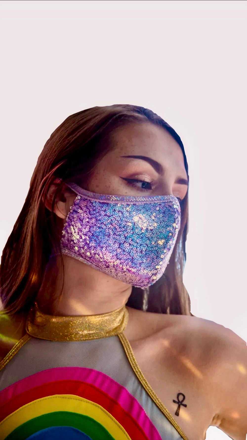 Raveival Holographic lavender mask - image 2