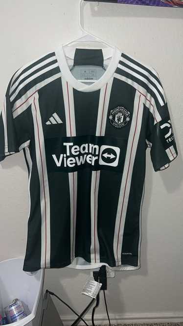 Adidas Manchester united away jersey