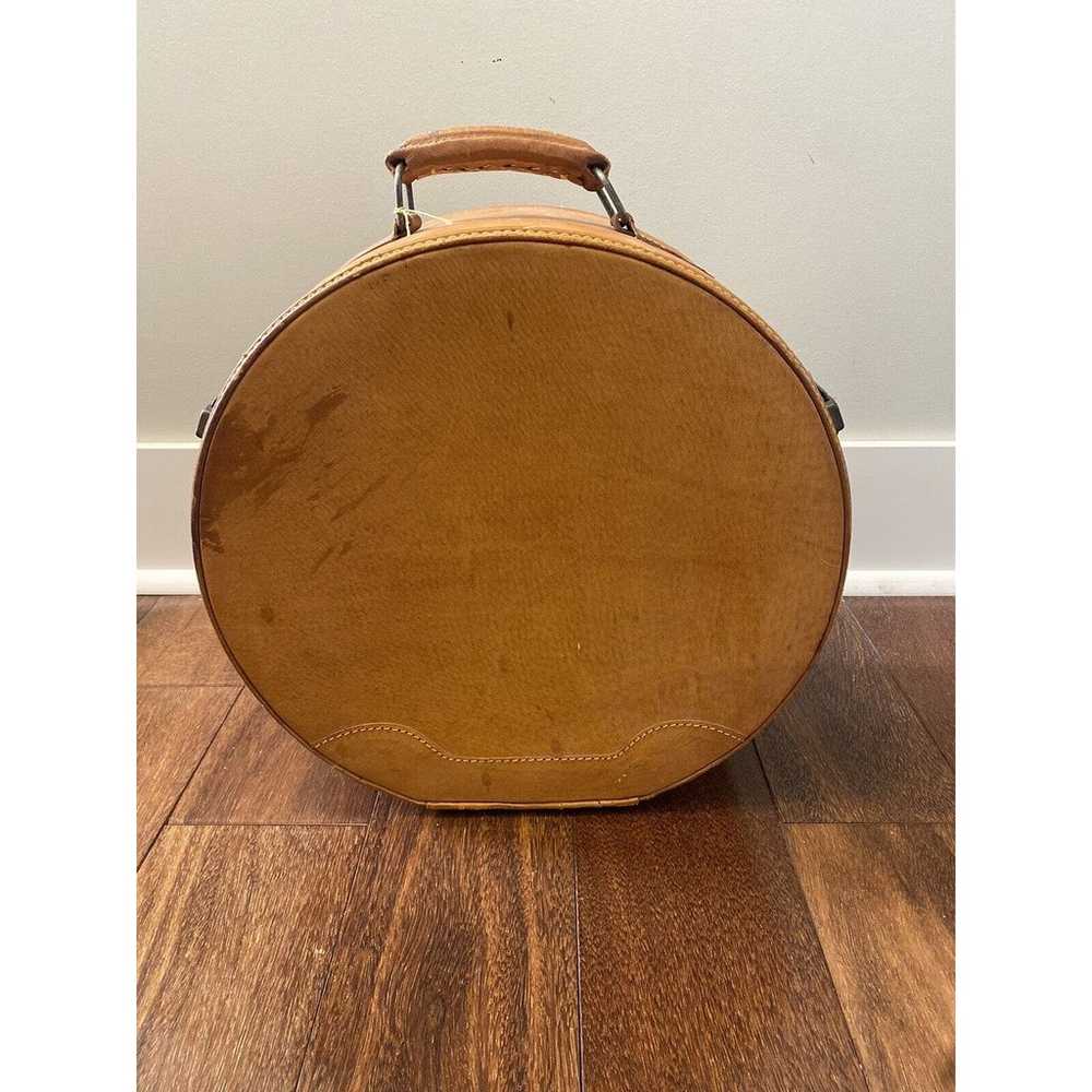 Vintage British Tan Leather Small Round Hat Box S… - image 1