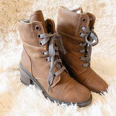 Roxy Chunky Heel Brown Lace Up Boots size 8.5 - image 1