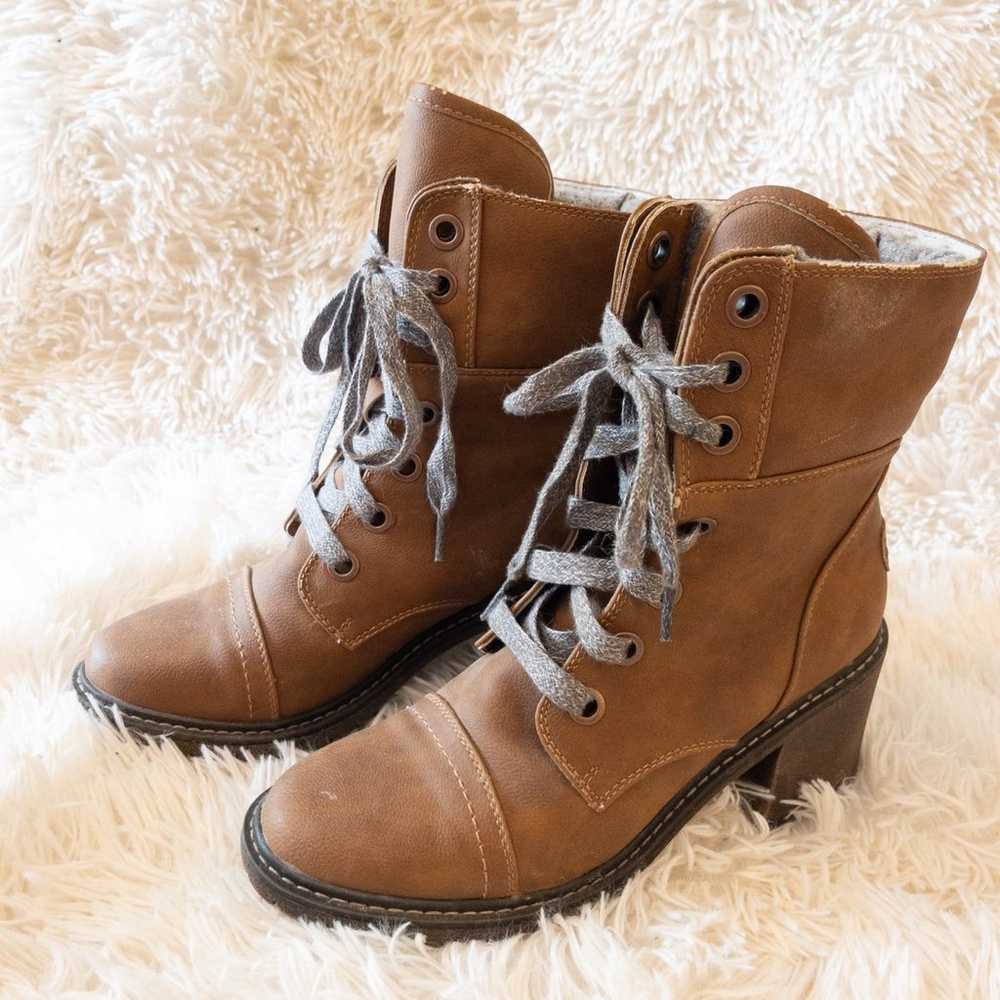 Roxy Chunky Heel Brown Lace Up Boots size 8.5 - image 3