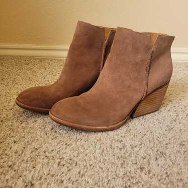 Kork Ease- Chandra Brown Suede Boots Size 9.5