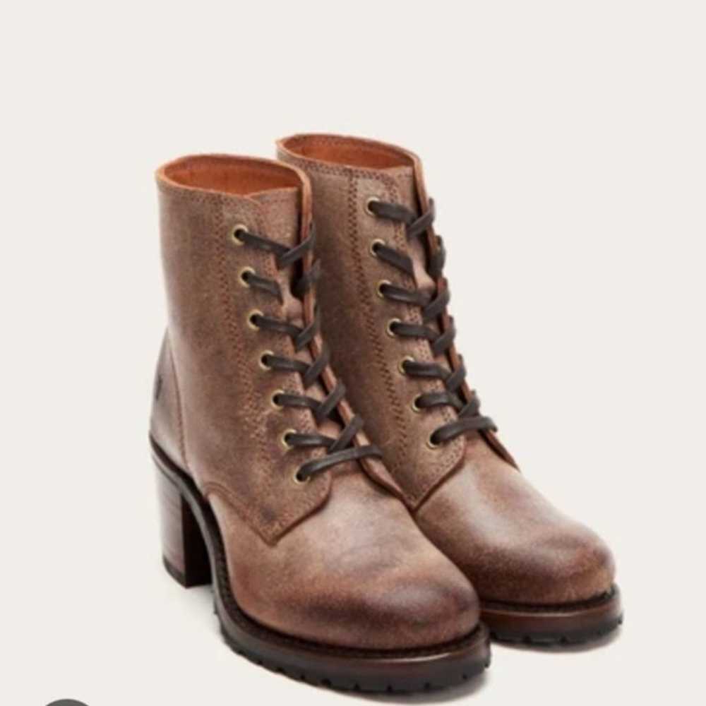 Frye Sabrina 6G Brown Lace Up Leather Boot Size 7… - image 1