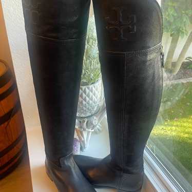 Tory Burch Knee High Boot Knee, size 7. excellent 