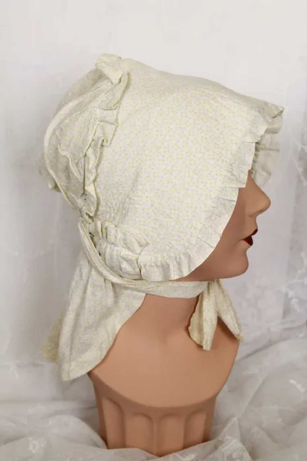 Darling Vintage Sun Bonnet Pioneer Bonnet with Ca… - image 4