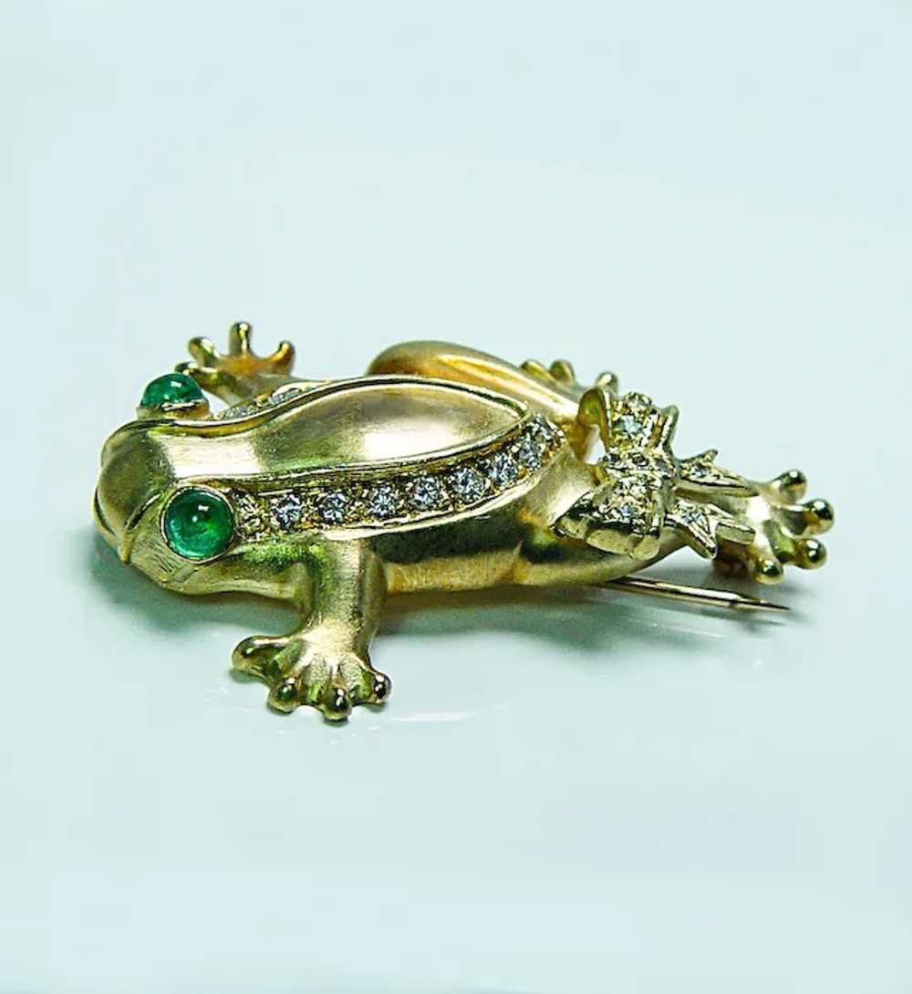 Huge Heavy Vintage 18K Gold Diamond Emerald Frog … - image 6