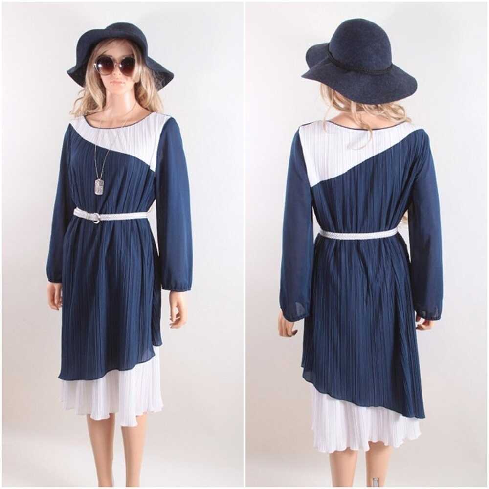 Navy and White Vintage Pleated Dress, Americana D… - image 4