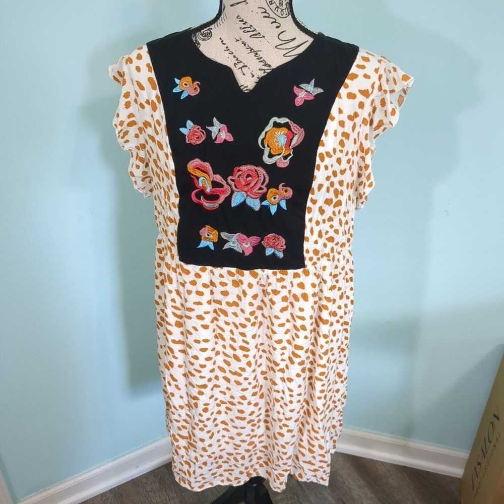 KIRUNDO Leopard Mini Dress V Neck Embroidered Flo… - image 1