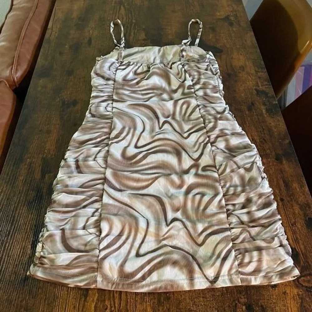 Brown swirl print ruched mini dress - image 6