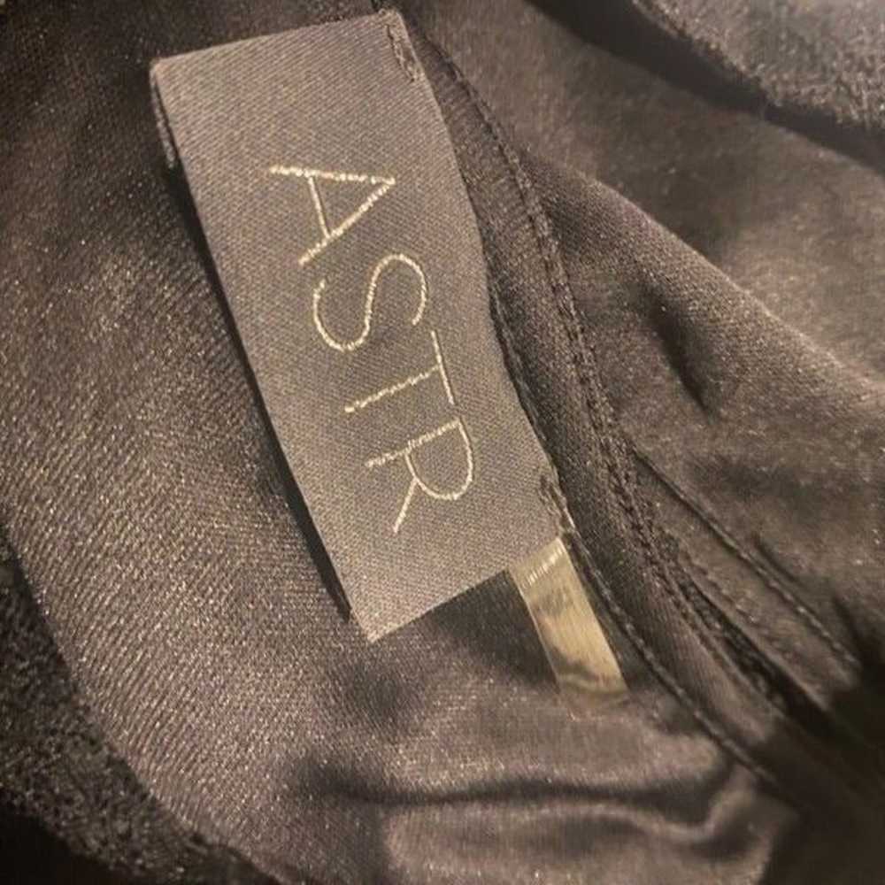 ASTR black lack sleeveless halter mini dress size… - image 9