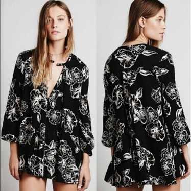 FREE PEOPLE  BLK WHITE FLORAL TUNIC SWING DRESS  S