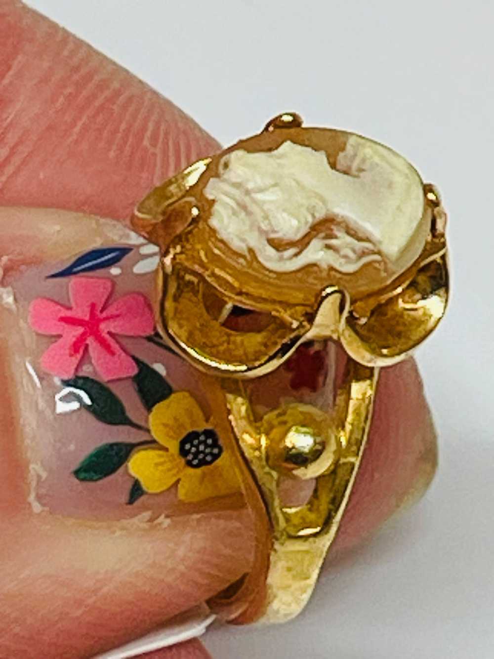 10K Gold Filled Cameo Ring - image 3