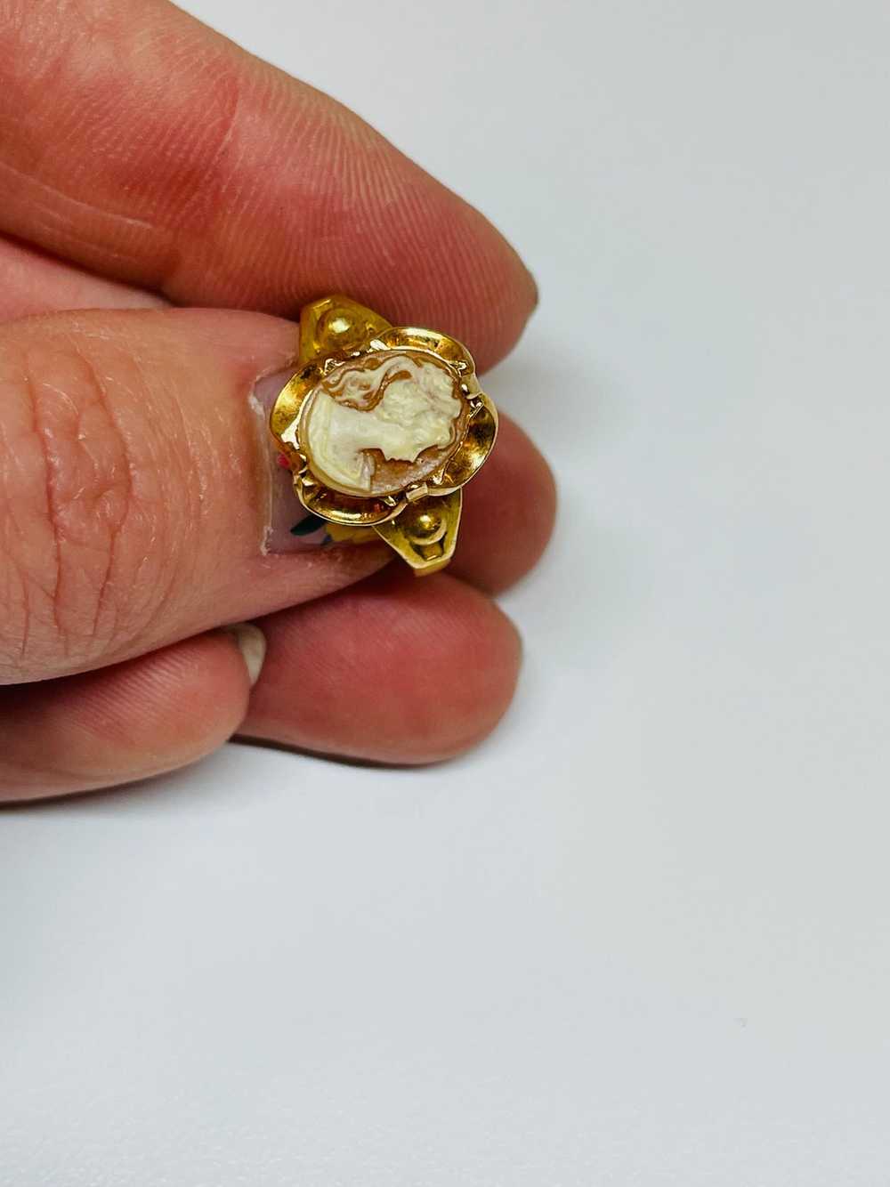 10K Gold Filled Cameo Ring - image 6