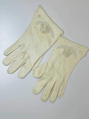 Beaded Pearl White Gloves