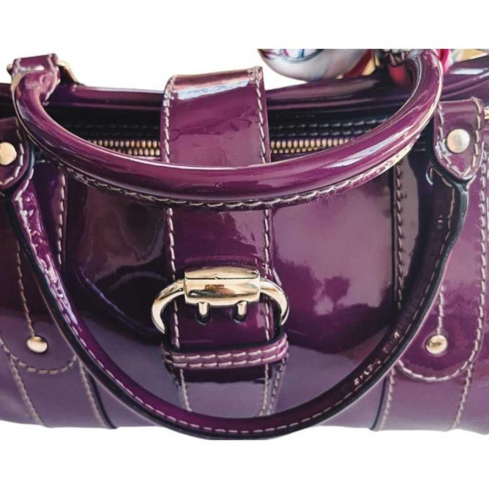 Gucci Boston patent leather handbag - image 7