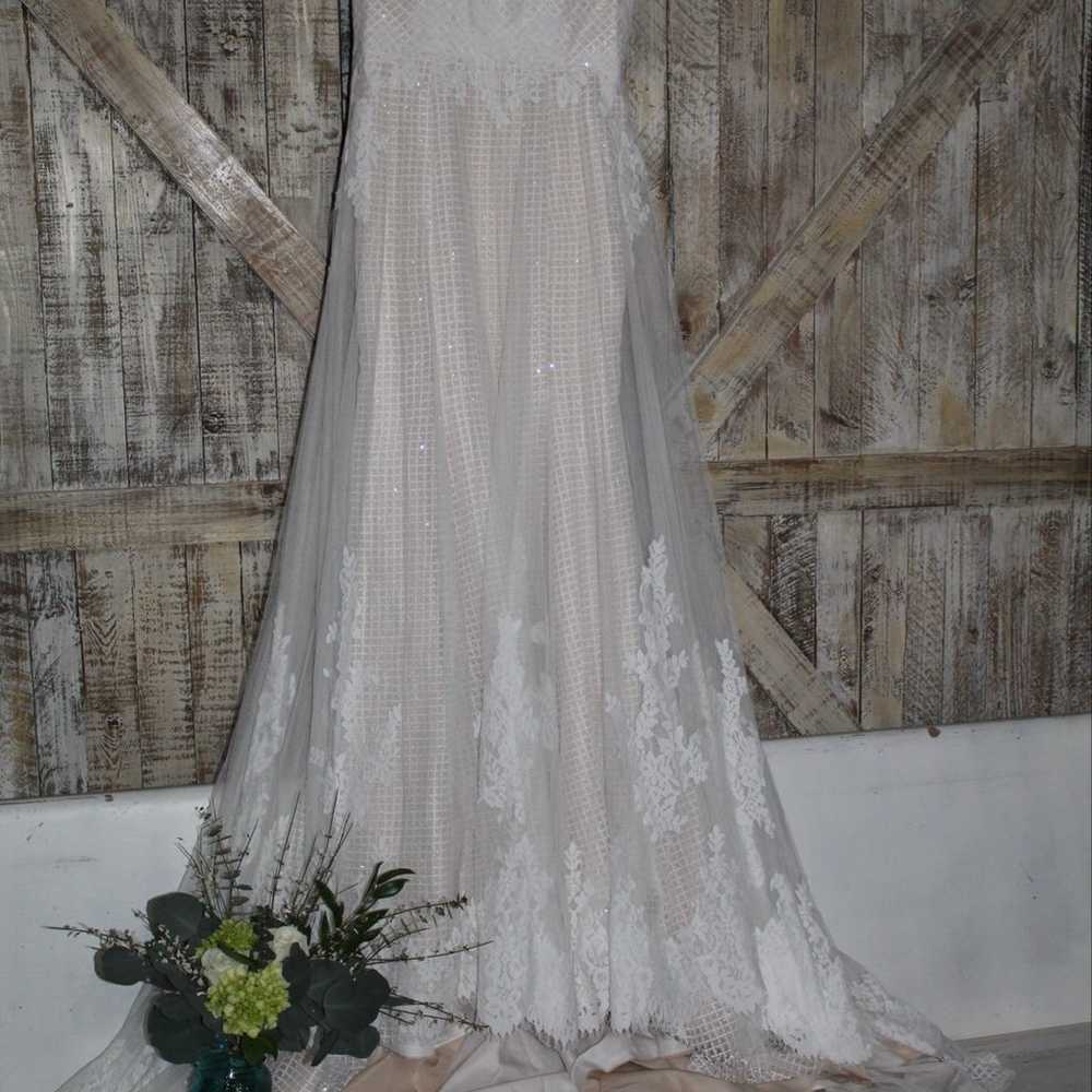 Wedding dress size 8 - image 2