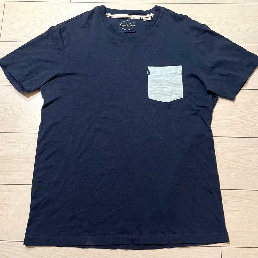 Orginal Penguin mens navy blue t-shirt with light… - image 4