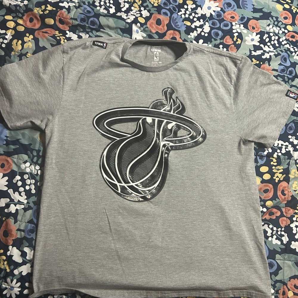 NBA UNK Gray/blag T-Shirt Basketball Logo X-Large - image 1