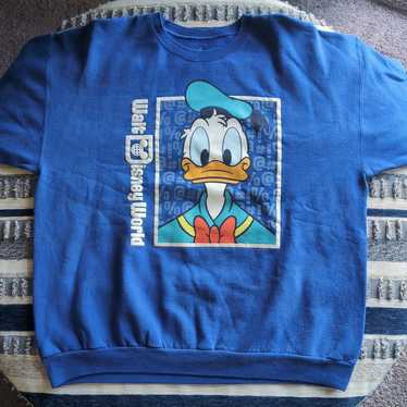 Walt Disney World Donald Duck Sweatshirt