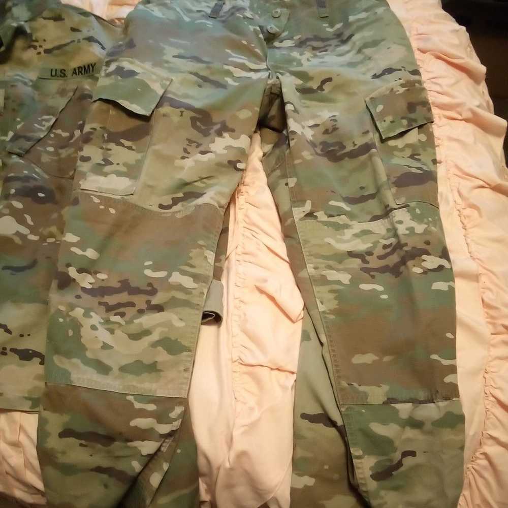 US Army Camo Set Shirt With 2 Patches Medium &  P… - image 2